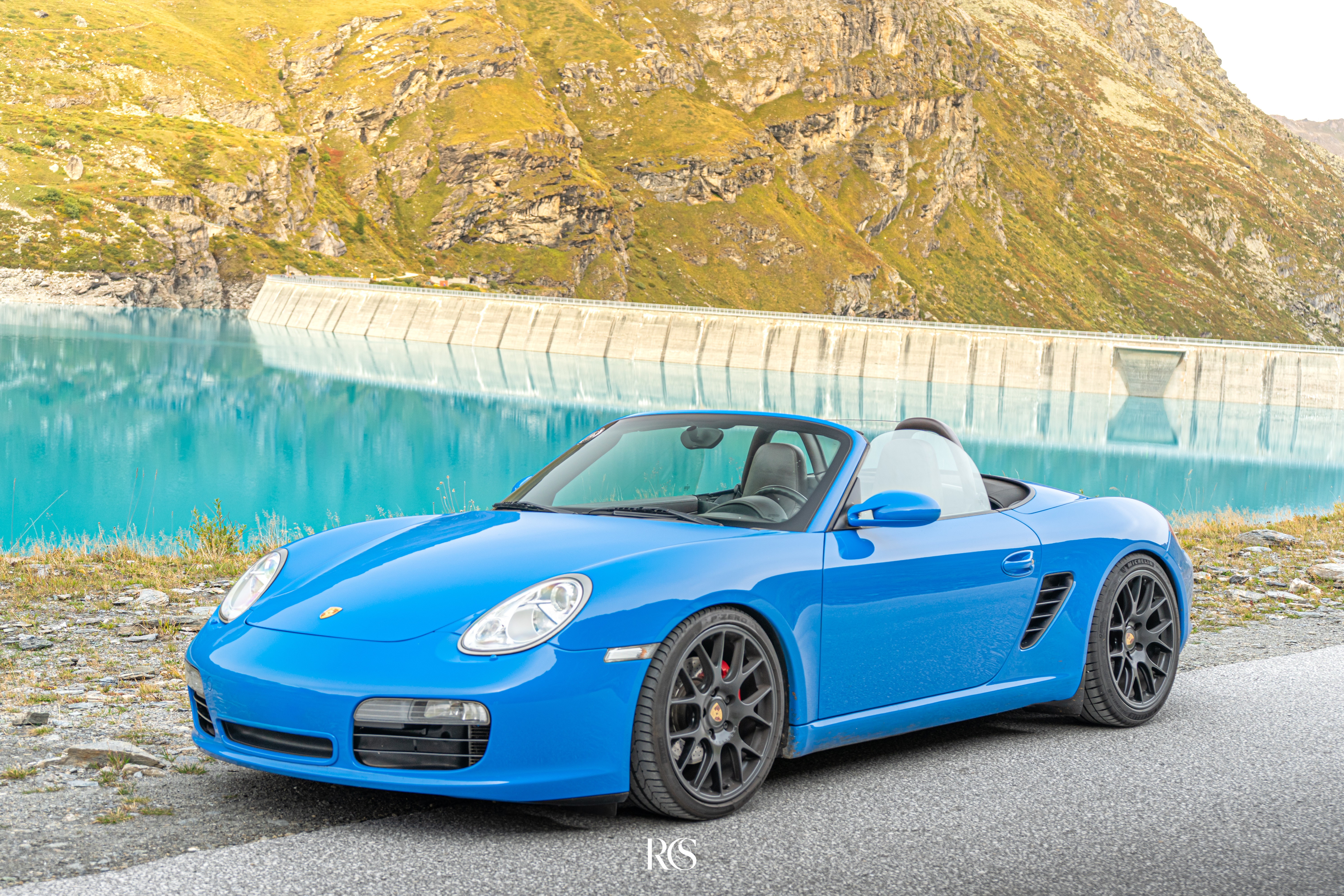 Porsche en séance photo en montagne, Suisse